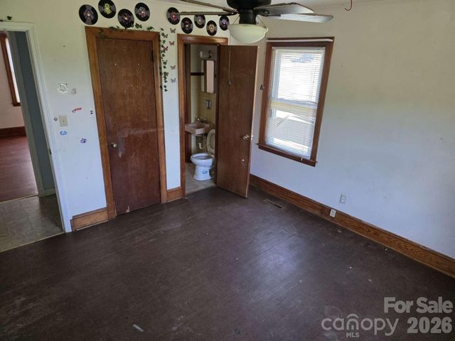 744 Pleasant Hill Road, Lenoir, NC 28645