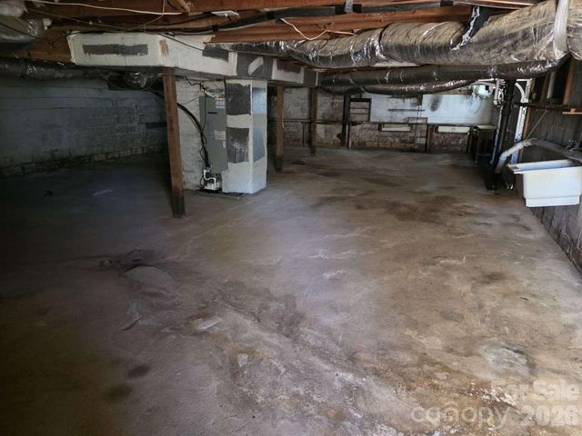 744 Pleasant Hill Road, Lenoir, NC 28645