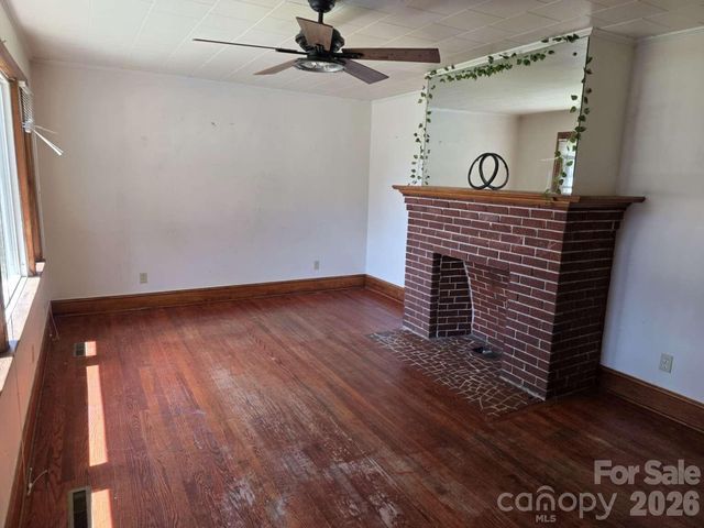744 Pleasant Hill Road, Lenoir, NC 28645