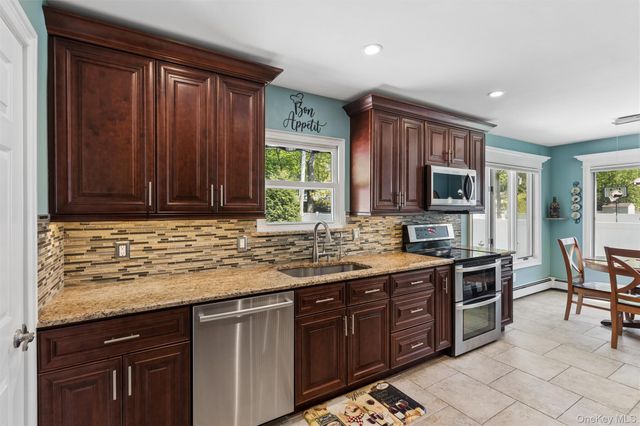 17 Erita Lane, Smithtown, NY 11787