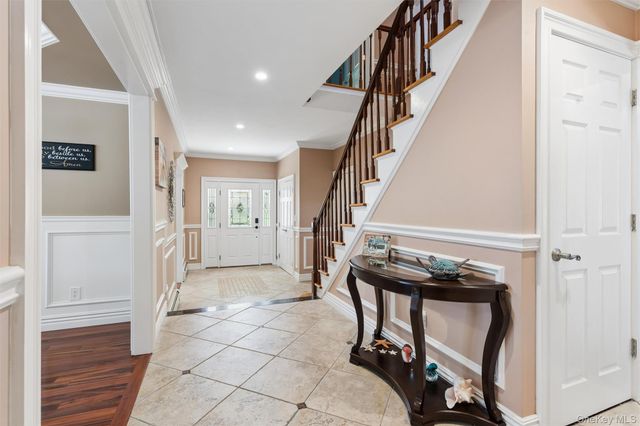 17 Erita Lane, Smithtown, NY 11787