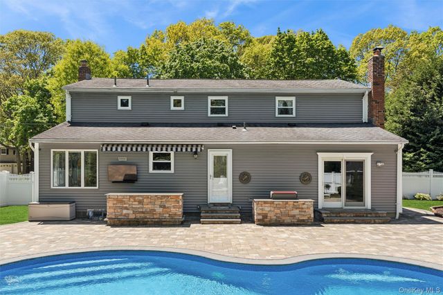 17 Erita Lane, Smithtown, NY 11787