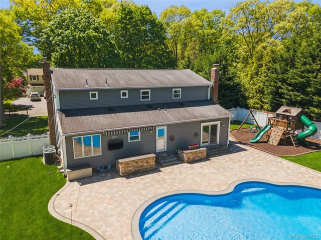 17 Erita Lane, Smithtown, NY 11787