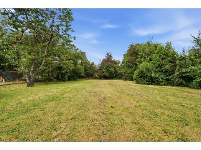 2121 Se 89TH Ave, Portland, OR 97216