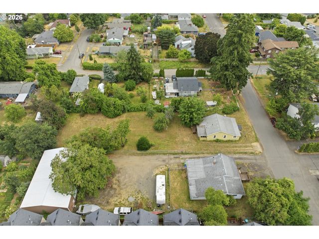 2121 Se 89TH Ave, Portland, OR 97216