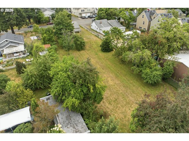 2121 Se 89TH Ave, Portland, OR 97216