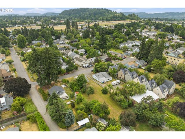 2121 Se 89TH Ave, Portland, OR 97216