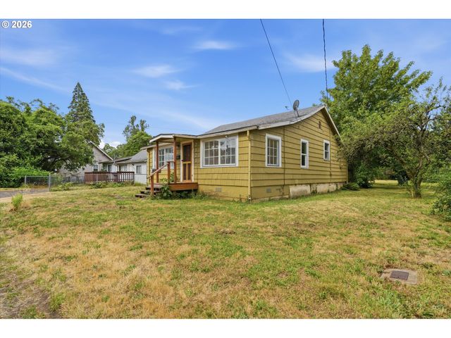 2121 Se 89TH Ave, Portland, OR 97216