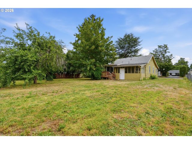 2121 Se 89TH Ave, Portland, OR 97216