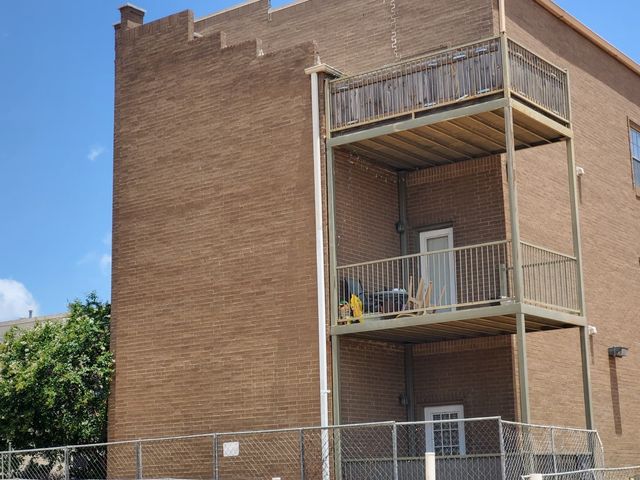 303 W Hickory Street 3, Denton, TX 76201