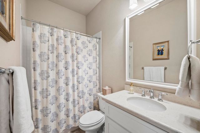 1136 Broadmoor Way, Roanoke, TX 76262