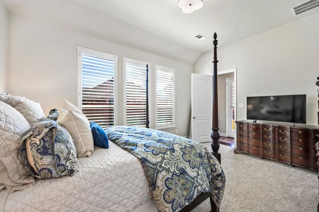 1136 Broadmoor Way, Roanoke, TX 76262