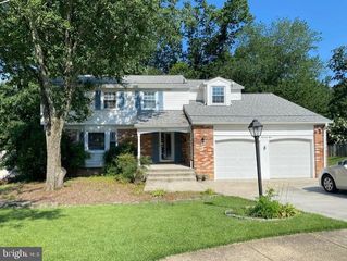 8008 LEYTON PLACE, Springfield, VA 22152