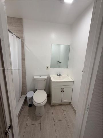2231 N 66th Ave 2, Hollywood, FL 33024