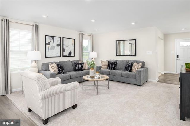 110 LIMESTONE DR, Dillsburg, PA 17019