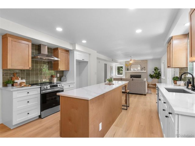 1208 Miramont Dr, Fort Collins, CO 80524
