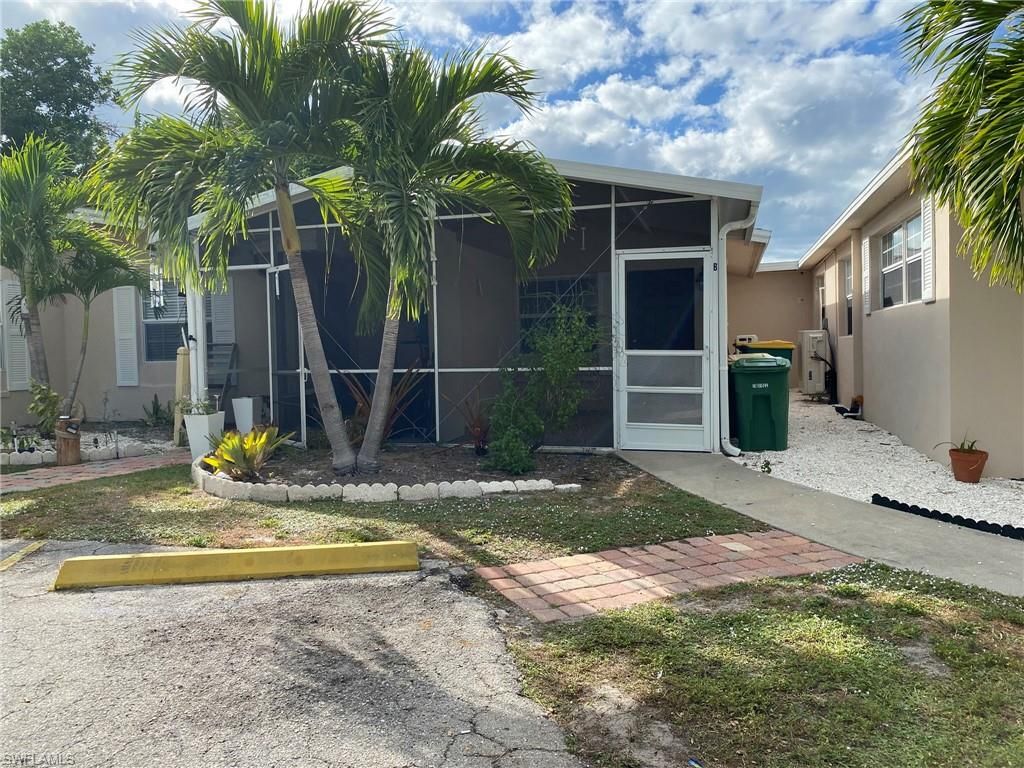 2084 Monroe AVE, NAPLES, FL 34112 — photo 2