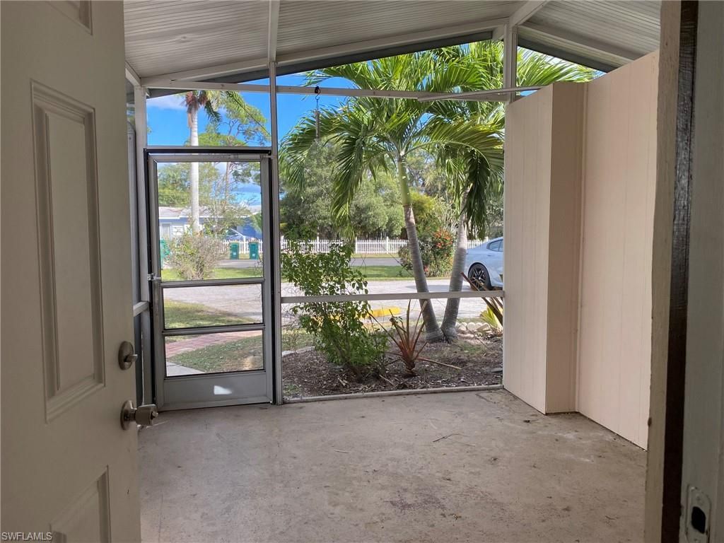 2084 Monroe AVE, NAPLES, FL 34112 — photo 3