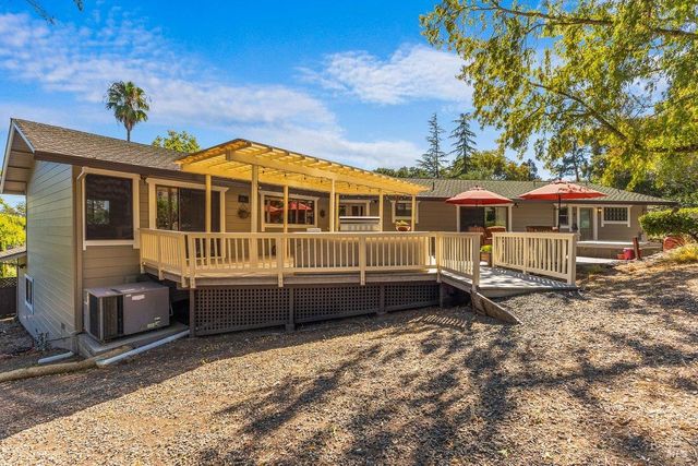 4786 Grove St, Sonoma, CA 95476