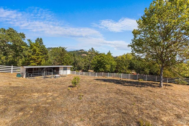 4786 Grove St, Sonoma, CA 95476