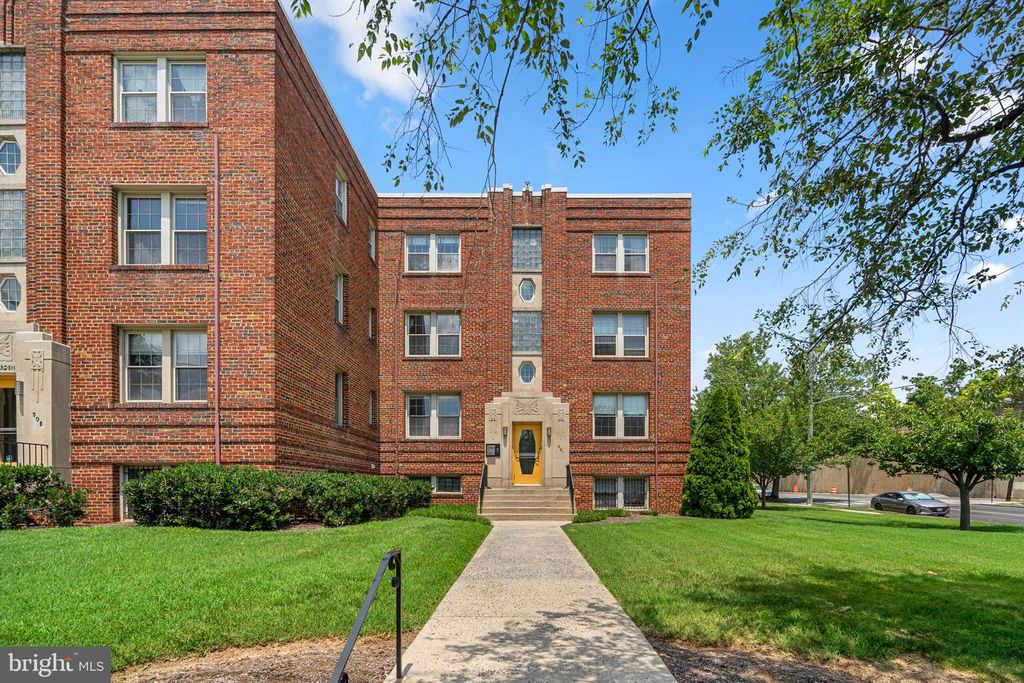 301 WHITTIER ST NW #203, Washington, DC 20012