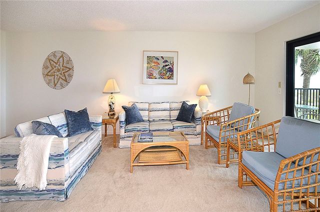 1616 Ocean Drive 305, Vero Beach, FL 32963