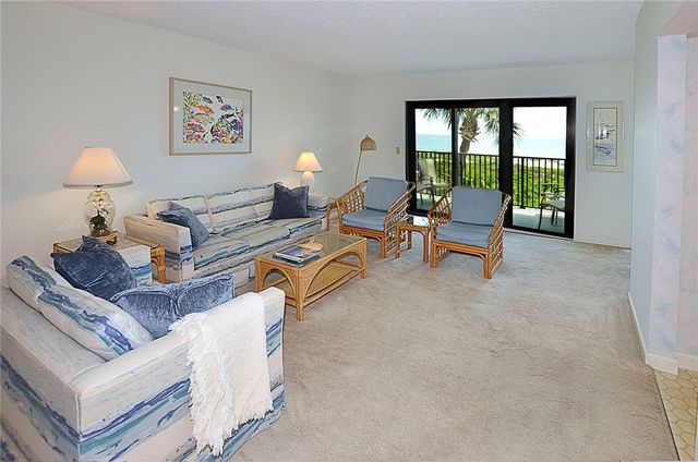 1616 Ocean Drive 305, Vero Beach, FL 32963