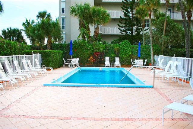 1616 Ocean Drive 305, Vero Beach, FL 32963