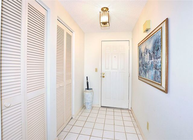 1616 Ocean Drive 305, Vero Beach, FL 32963