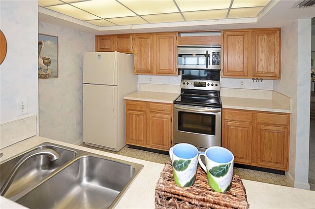 1616 Ocean Drive 305, Vero Beach, FL 32963