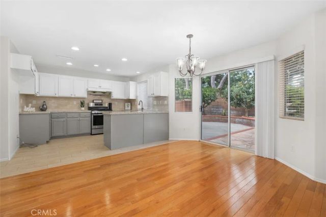 50 Linhaven, Irvine, CA 92602