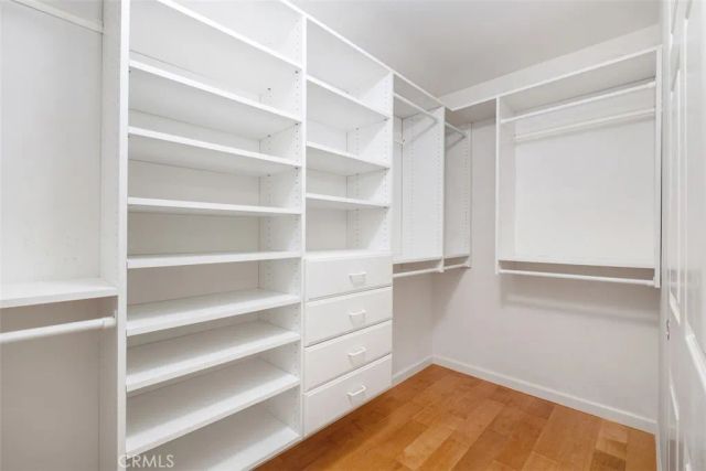 50 Linhaven, Irvine, CA 92602