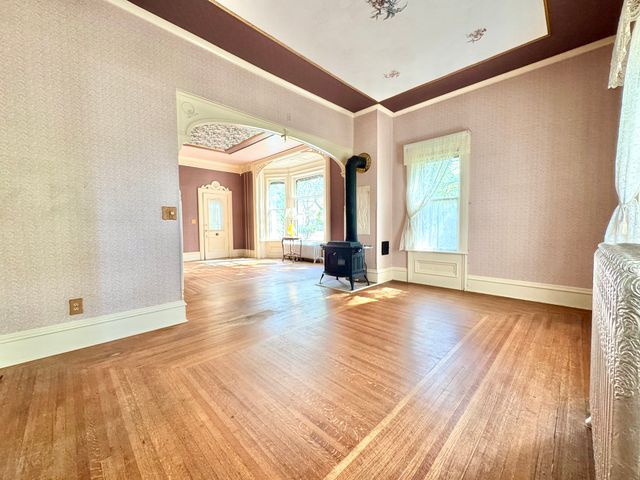 100 E Miller Avenue, Hinckley, IL 60520