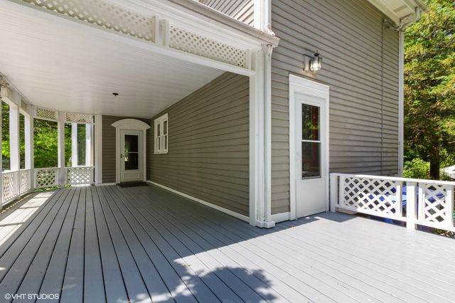 100 E Miller Avenue, Hinckley, IL 60520