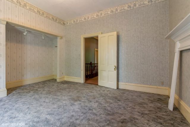 100 E Miller Avenue, Hinckley, IL 60520