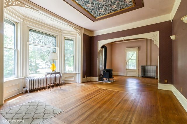 100 E Miller Avenue, Hinckley, IL 60520