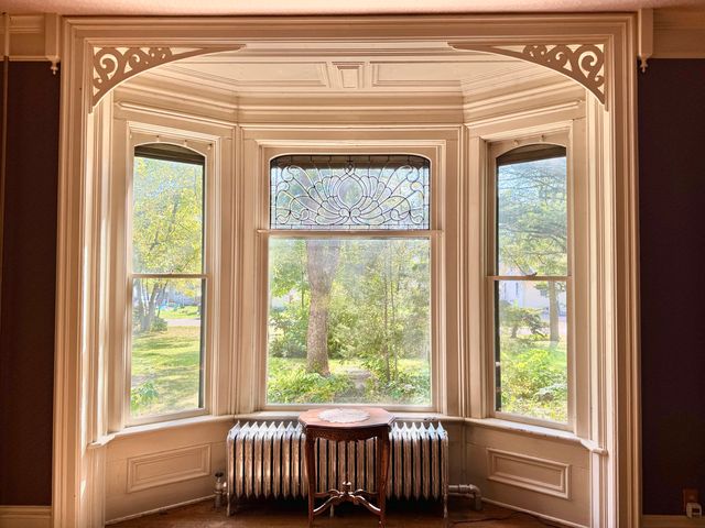 100 E Miller Avenue, Hinckley, IL 60520