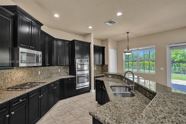 10398 Waterside Court, Parkland, FL 33076