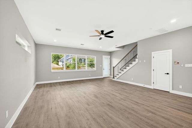 4517 Larch Lane, Bellaire, TX 77401