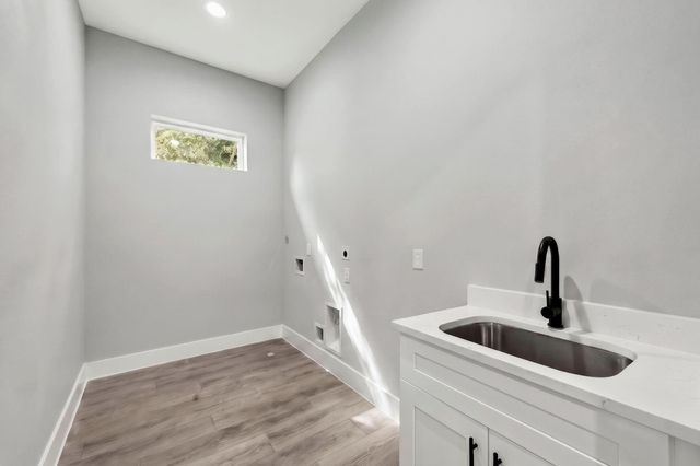 4517 Larch Lane, Bellaire, TX 77401