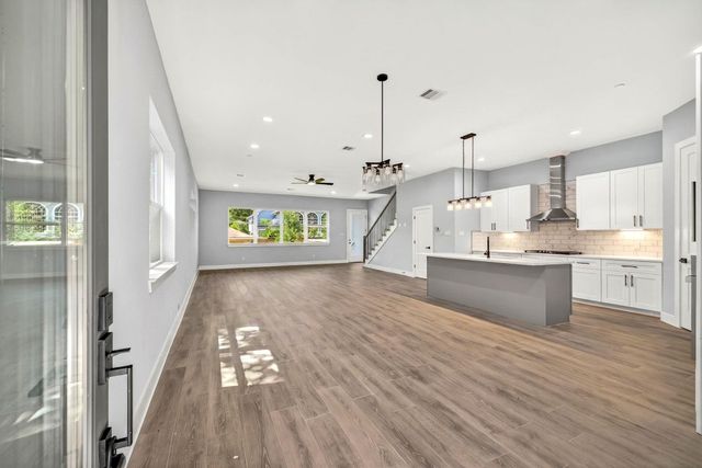 4517 Larch Lane, Bellaire, TX 77401