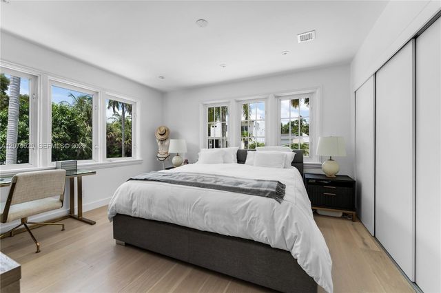 1826 Fairhaven Place, Miami, FL 33133