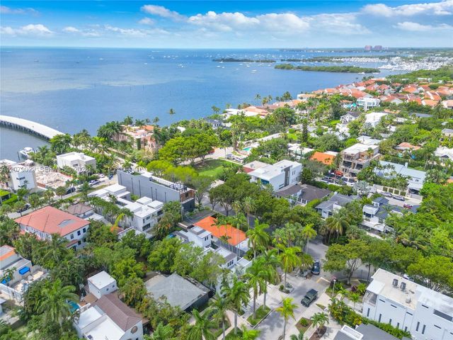 1826 Fairhaven Place, Miami, FL 33133