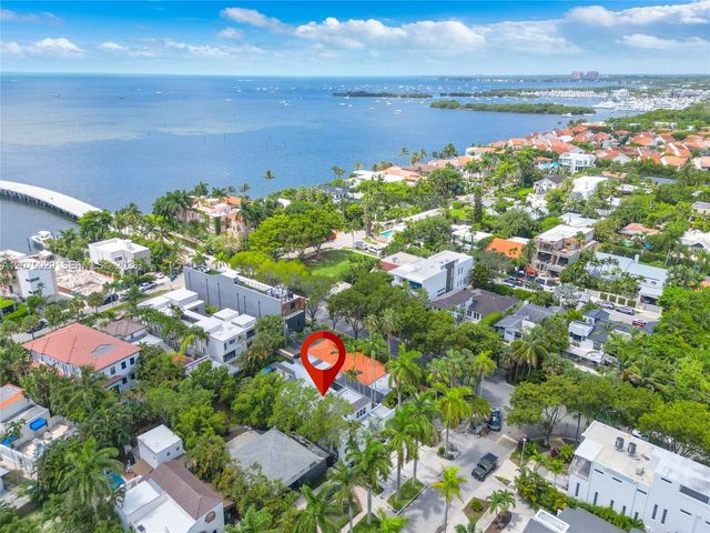 1826 Fairhaven Place, Miami, FL 33133