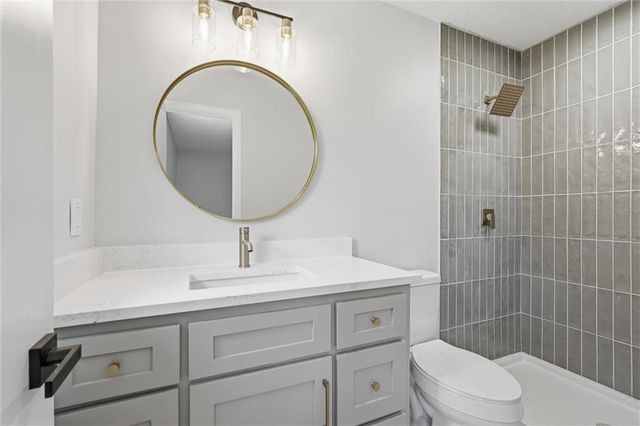 10200 Nall Avenue, Overland Park, KS 66207