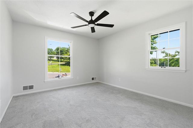 10200 Nall Avenue, Overland Park, KS 66207