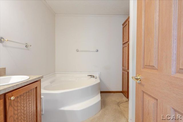 4291 Waldron Rd. Road, North Adams, MI 49262