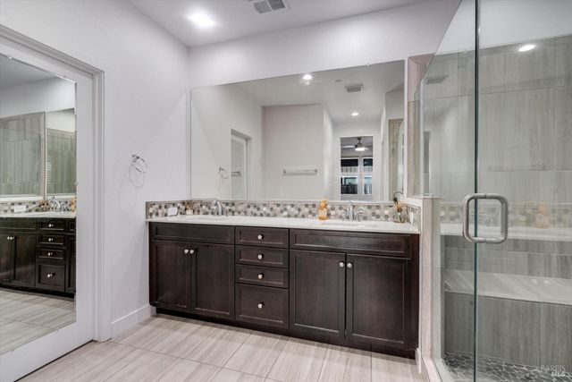 2521 Barley Ln, Santa Rosa, CA 95403