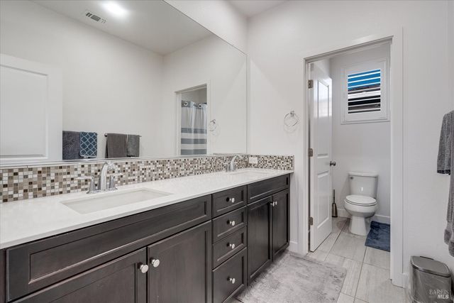 2521 Barley Ln, Santa Rosa, CA 95403