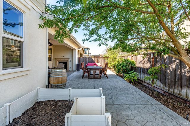 2521 Barley Ln, Santa Rosa, CA 95403